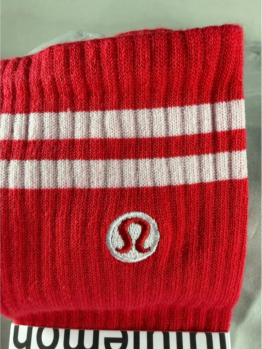 Lululemon Daily Essential Crew Length Socks Large in Lulu Red & White